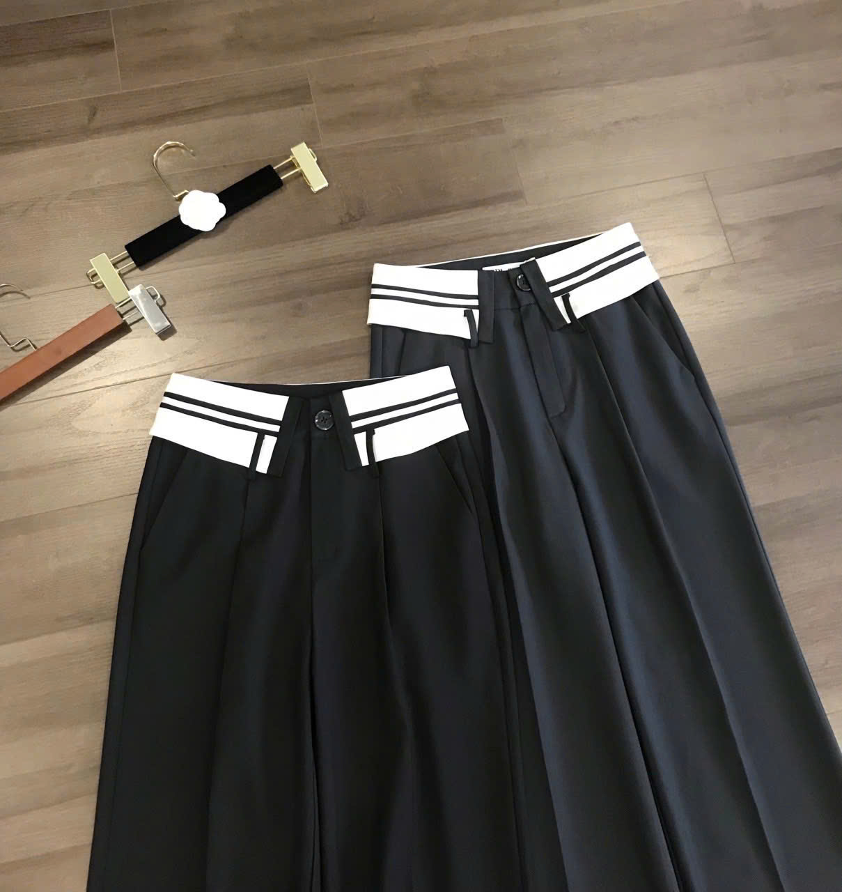 Quần suông Zara cạp lật trắng