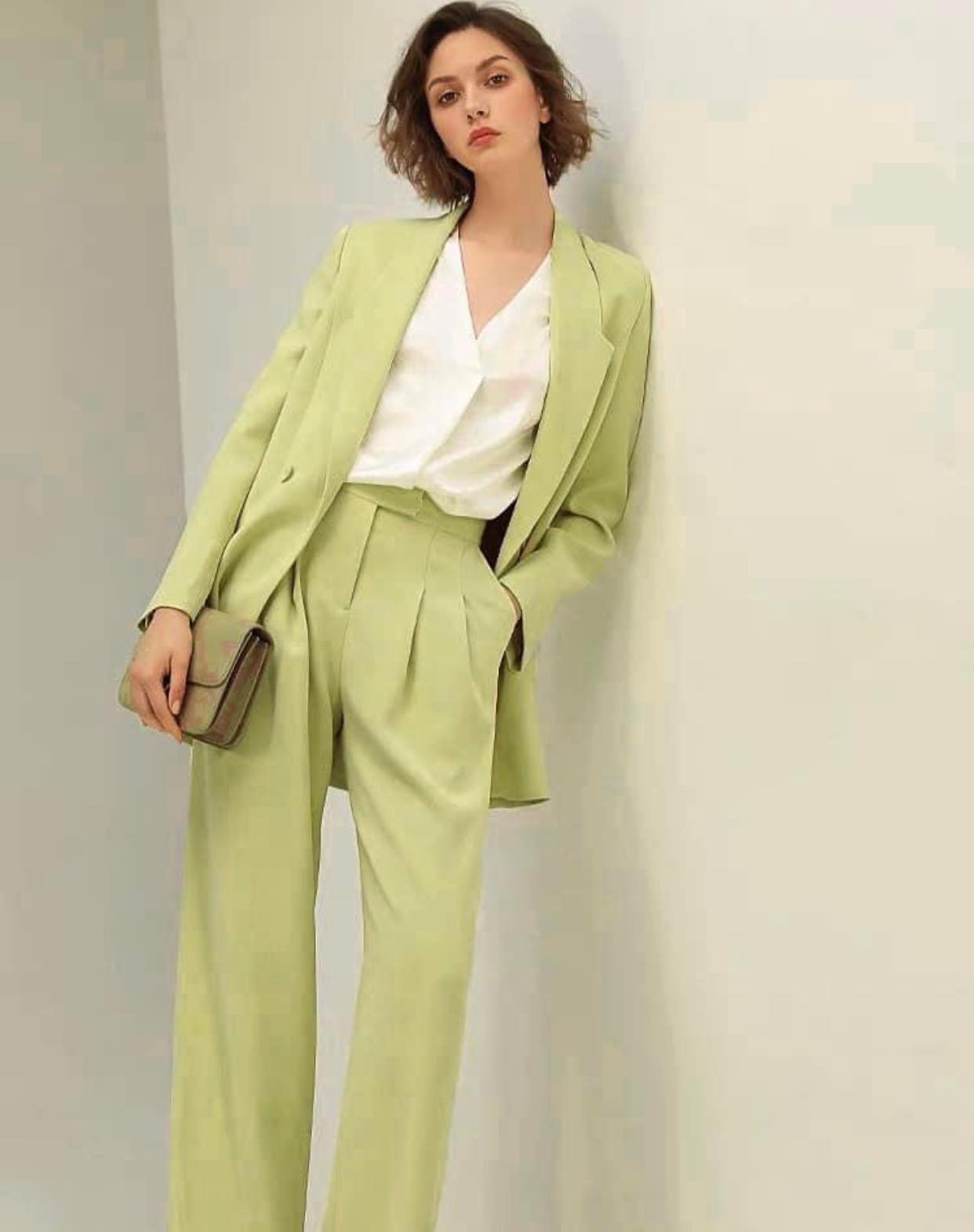 Quần suông MNG xanh dư xịn