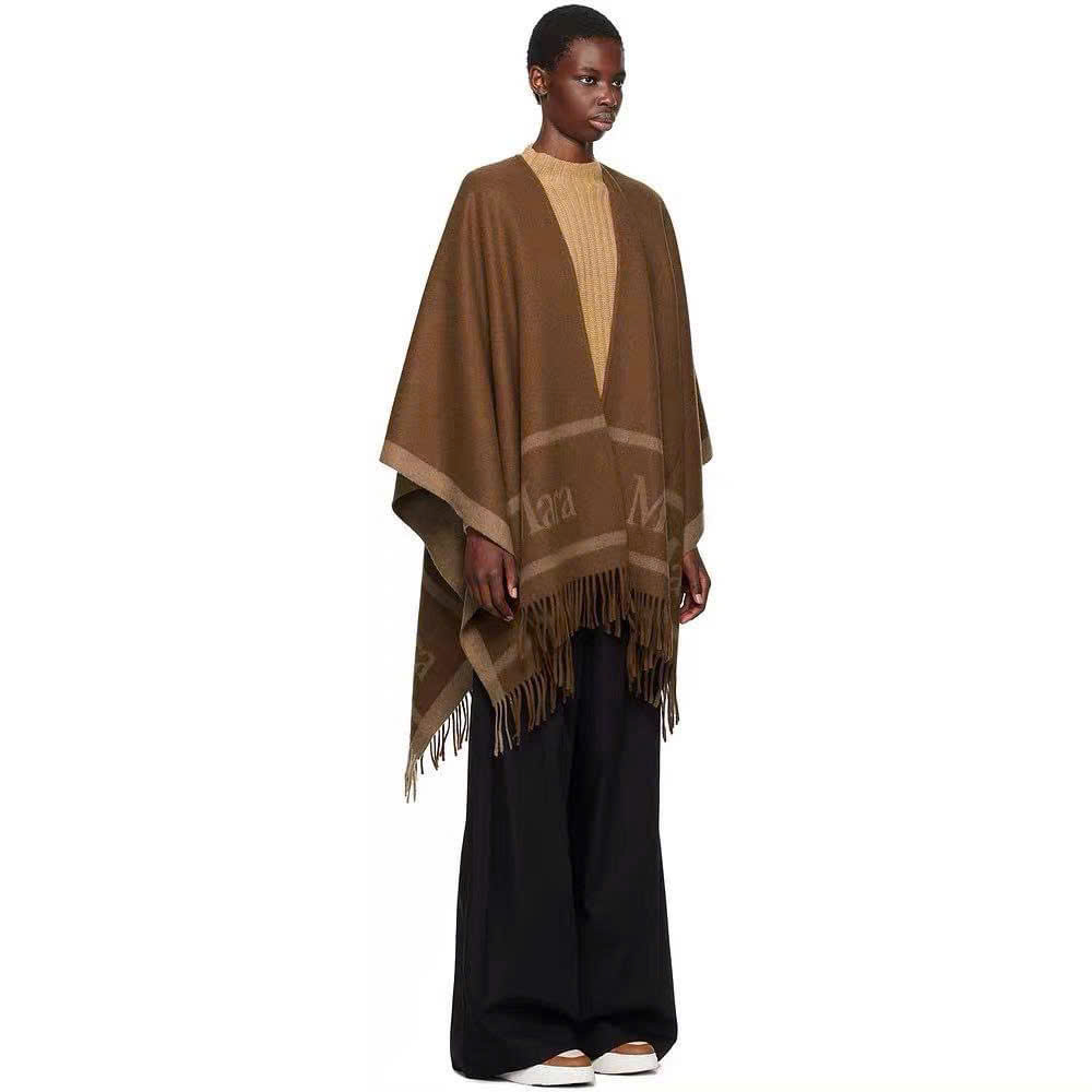 Khăn cape MaxMara tua rua