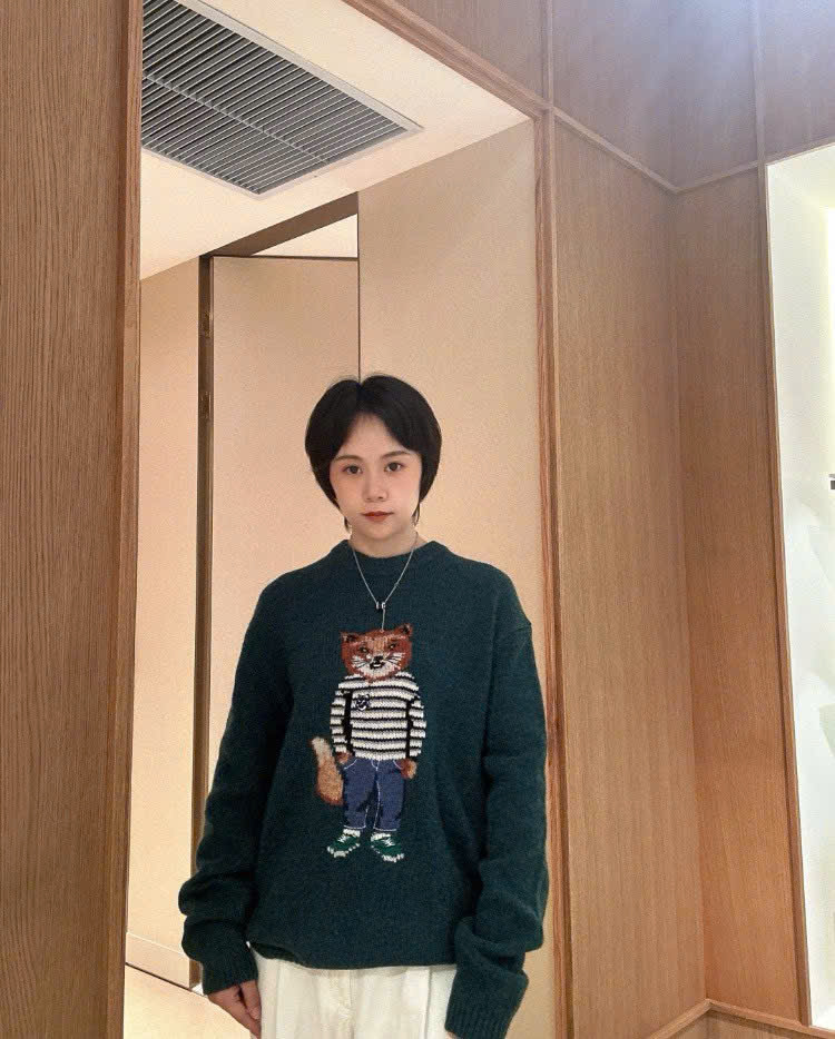 Áo len Maison Kitsune cổ tròn 3 màu