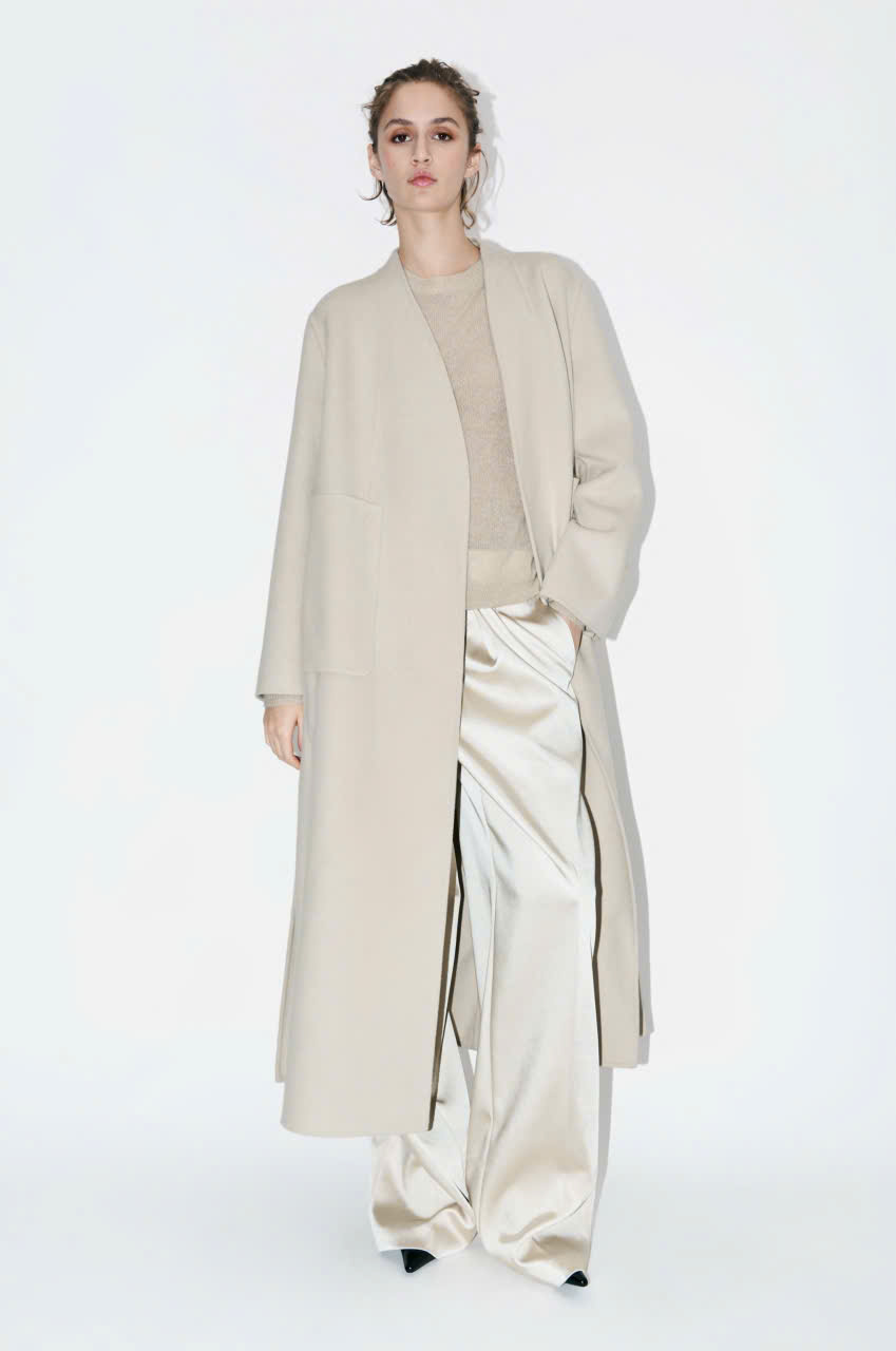 Coat Zara dạ handmade xẻ 2 bên hông