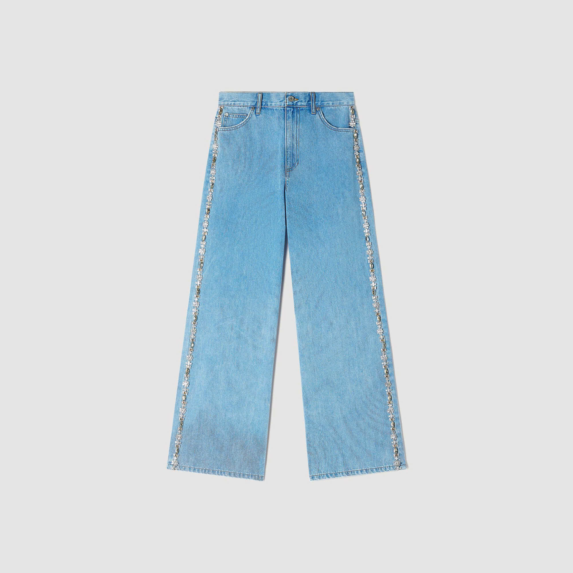 Quần jeans ống đính đá