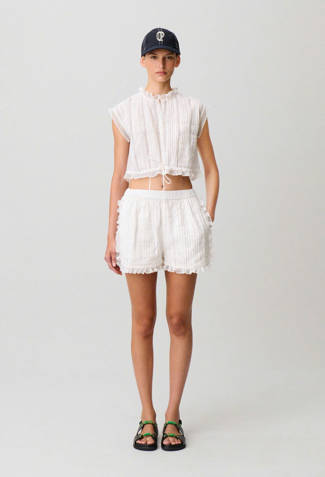 Set Claudie Pierlot trắng đáp ren Áo +Short