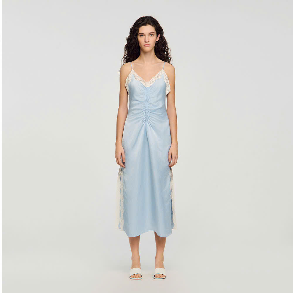 ĐẦM MAXI HIỆU ỨNG SATIN CÓ DÂY ĐEO