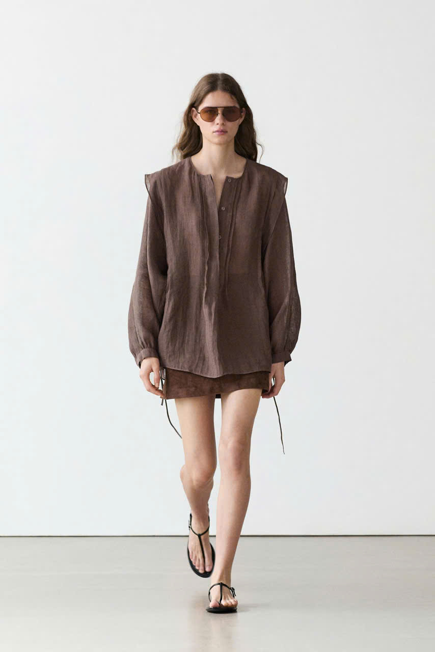 ÁO BLOUSE OVERSIZE BẰNG LANH, DÁNG SUÔNG MỀM MẠI CÓ CHI TIẾT BÈO NHÚN