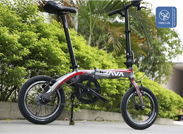 so-huu-vong-eo-ngoc-trinh-chi-voi-xe-dap-gap-java-x3-planet