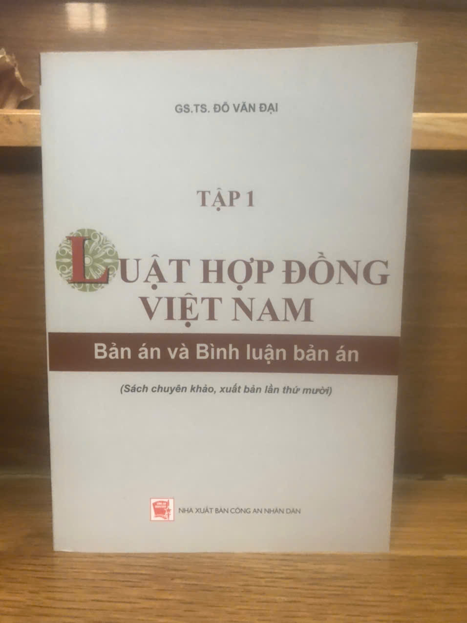Combo Sách: Luật Hợp đồng Việt Nam - Bản án và Bình luận Bản án (Tập 1, 2) - PGS.TS. Đỗ Văn Đại
