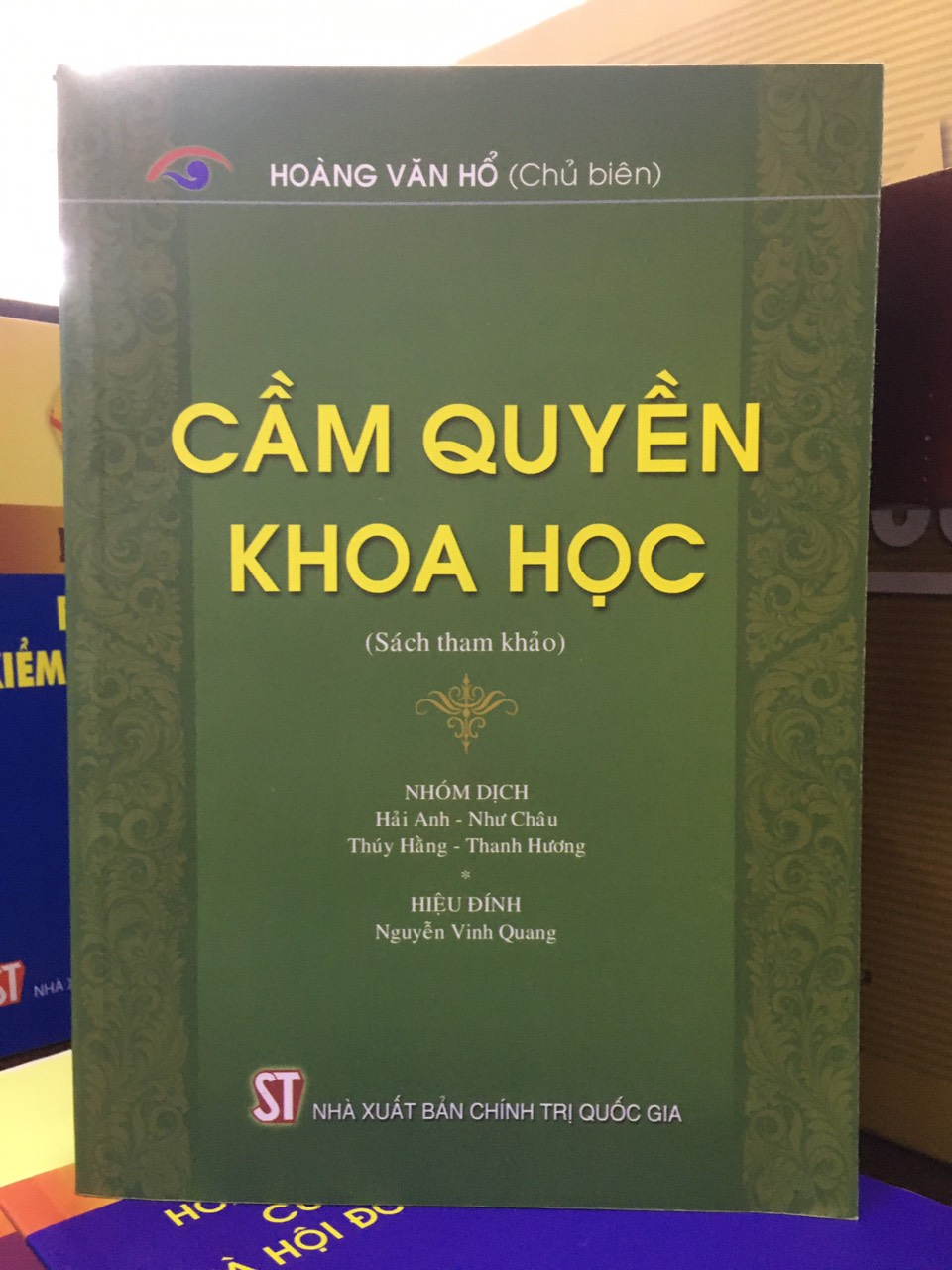 Cầm Quyền Khoa Học - Hoàng Văn Hổ (Chủ biên)