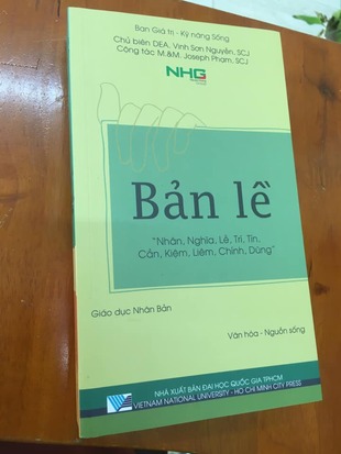 Bộ sách Giáo dục nhân bản: Văn hóa - Nguồn sống