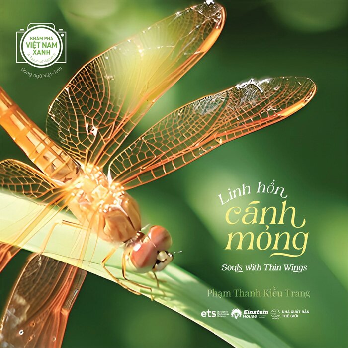 Combo (2 Cuốn Sách) Khám Phá Việt Nam Xanh: Hành Tinh Biển + Linh Hồn Cánh Mỏng (Song Ngữ Việt-Anh) Phạm Thanh Kiều Trang
