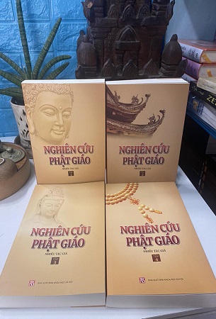 Bộ Sách 4 Tập Nghiên Cứu Phật Giáo - Nhiều Tác Giả