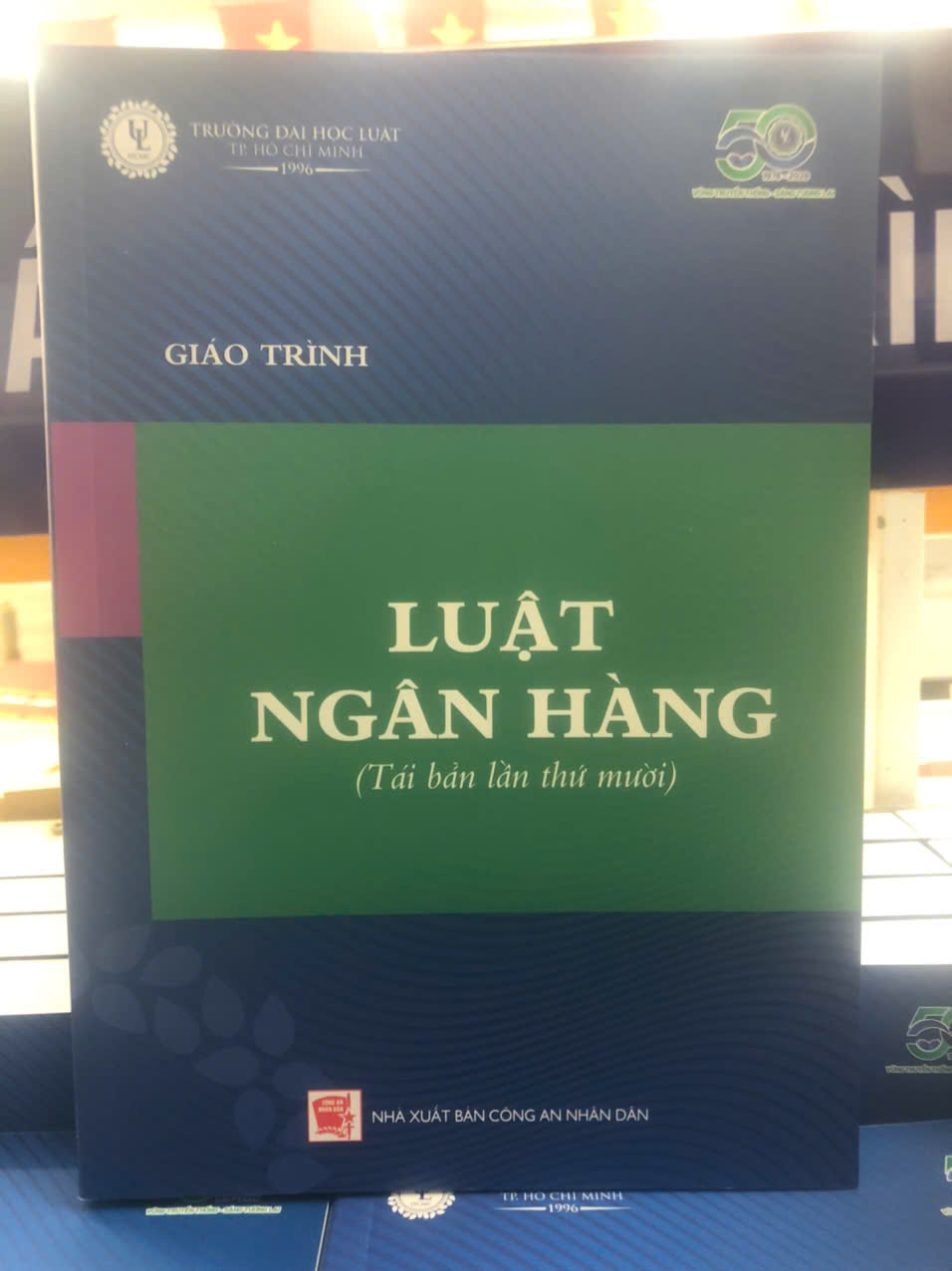 Giáo trình Luật ngân hàng (Tái bản) Trường Đại Học Luật Thành Phố Hồ Chí Minh
