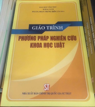 Giáo trình Phương pháp nghiên cứu khoa học luật - PGS.TS.GVCC. Phan Trung Hiền (chủ biên)