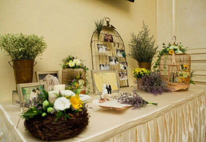 Gợi ý cách trang trí bàn tiệc cưới đơn giản và đẹp mắt Gợi ý cách trang trí bàn tiệc cưới đơn giản và đẹp mắt