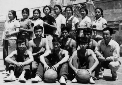 Lịch sử phát triển và hình thành môn bóng rổ tại Việt Nam