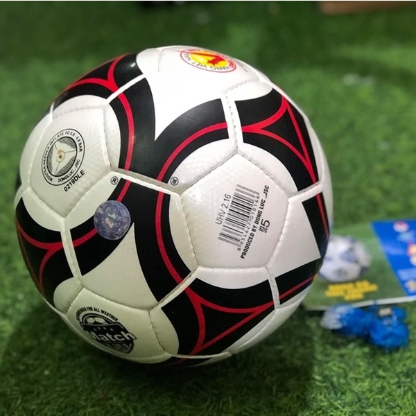 Hình ảnh thực tế quả bóng đá Động Lực UHV 2.16