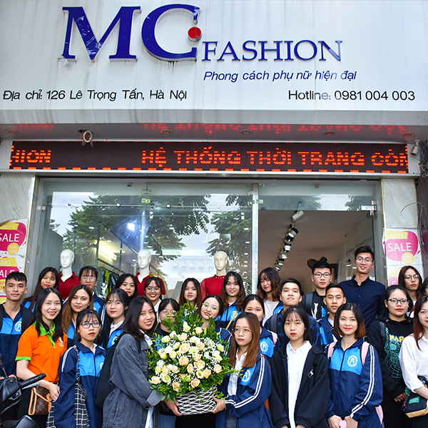 Trải nghiệm thực tế cho sinh viên Đại Học Mở Hà Nội tại doanh nghiệp Công ty CP Thời Trang MC Việt Nam