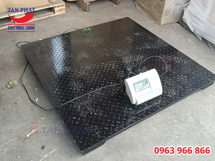 Bàn giao cân điện tử 3 tấn 1.2x1.2m tại Long Biên, Hà Nội