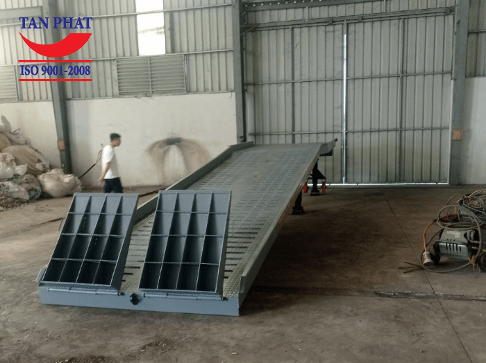 Tân Phát cung cấp cầu container 10 tấn tại Bắc Ninh