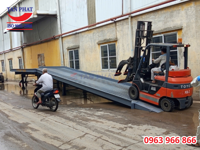 Thiết kế đặc biệt: Cầu lên container 15 tấn hoàn thiện tại Bắc Ninh
