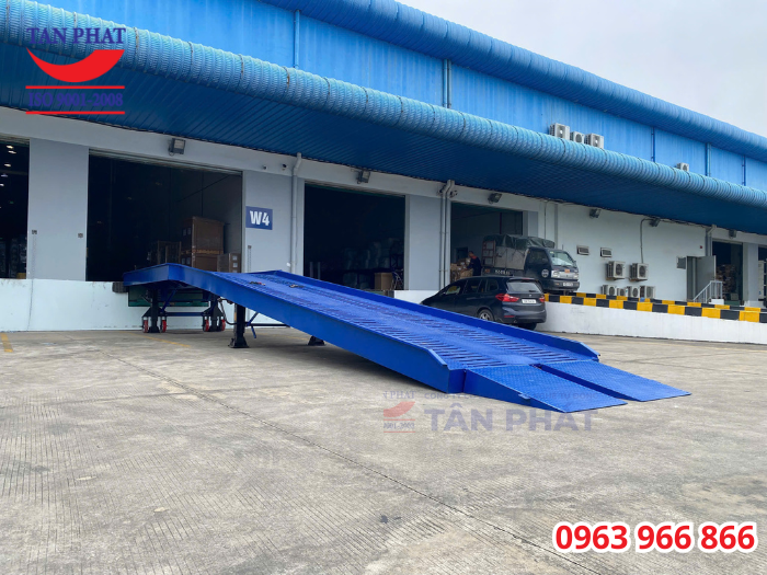 Bàn giao cầu lên xe container 10 tấn 13x2.35m tại Phường Lưu Kiếm, TP. Hải Phòng