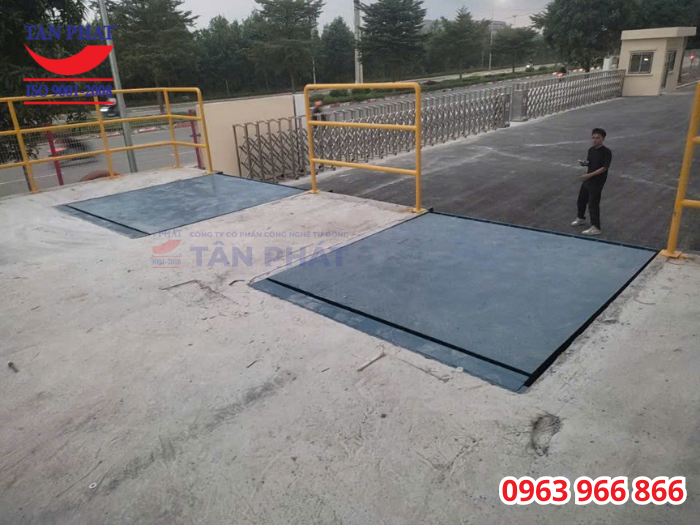 Lắp đặt sàn nâng thủy lực 8 tấn tại Hà Nam