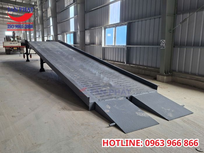 Bàn giao cầu dẫn xe nâng tại Kiến An, Hải Phòng