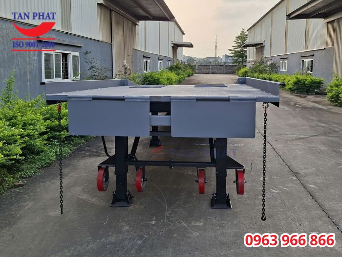Vận chuyển, bàn giao cầu dẫn xe nâng 10 tấn tại Bắc Ninh