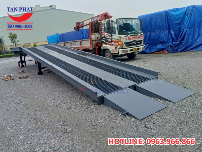 Dự án bàn giao cầu dẫn xe nâng tại KCN Tiền Hải, Hưng Yên