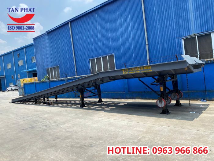 Ưu điểm của cầu dẫn xe nâng mặt lưới grating