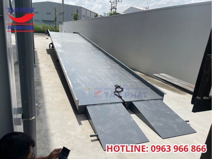 Quy trình sản xuất và bàn giao cầu dẫn xe nâng tại Quảng Ninh