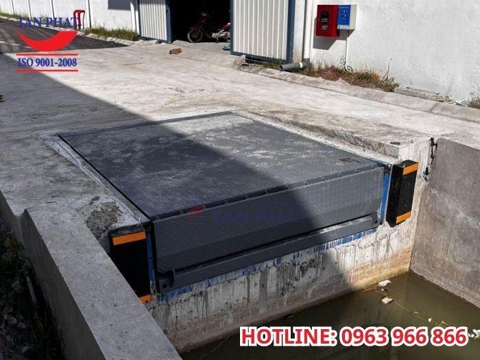 Lắp đặt dock leveler tại Hải Phòng