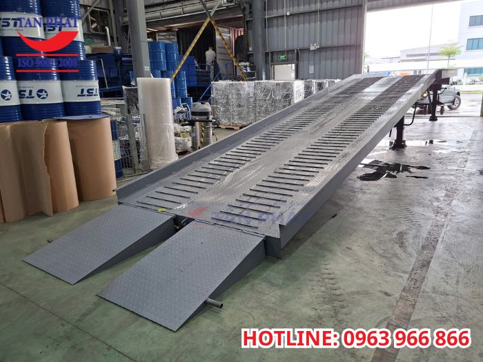 Dự án cầu dẫn xe nâng tại KCN Minh Quang