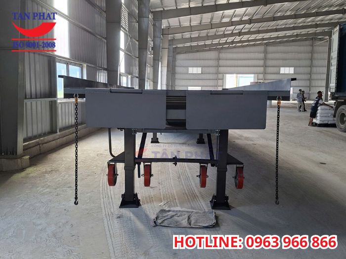 Quy trình sản xuất, lắp đặt cầu dẫn xe nâng