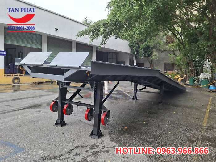 Khảo sát thực tế trước khi gia công cầu dẫn 13m