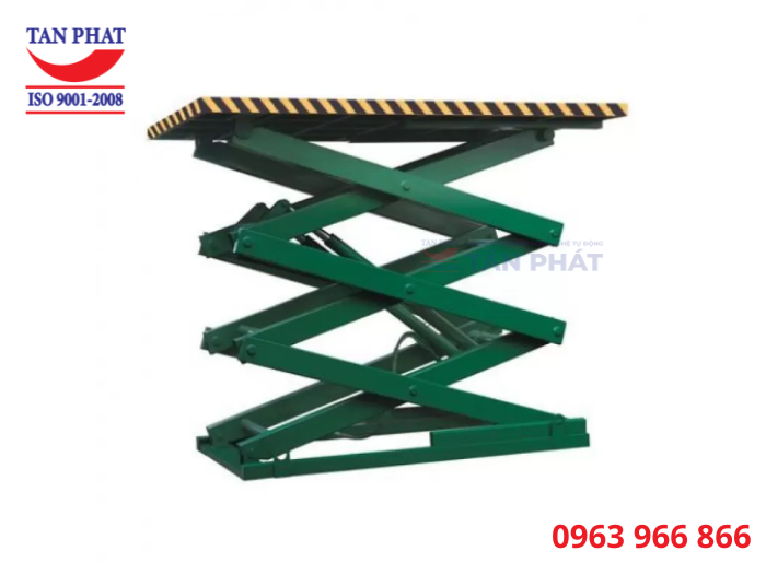 Khung nâng sở hữu kết cấu thép chịu lực chắc chắn