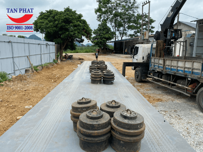 Cân đảm bảo chất lượng với độ chịu tải 100 tấn 