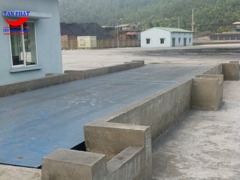 Một mô hình trạm cân ô tô điện tử 100 tấn khác lắp đặt tại Quảng Ninh, Cân này được lắp đặt hoàn thiện và bàn giao tới khách hàng từ tháng 10 năm 2012.
