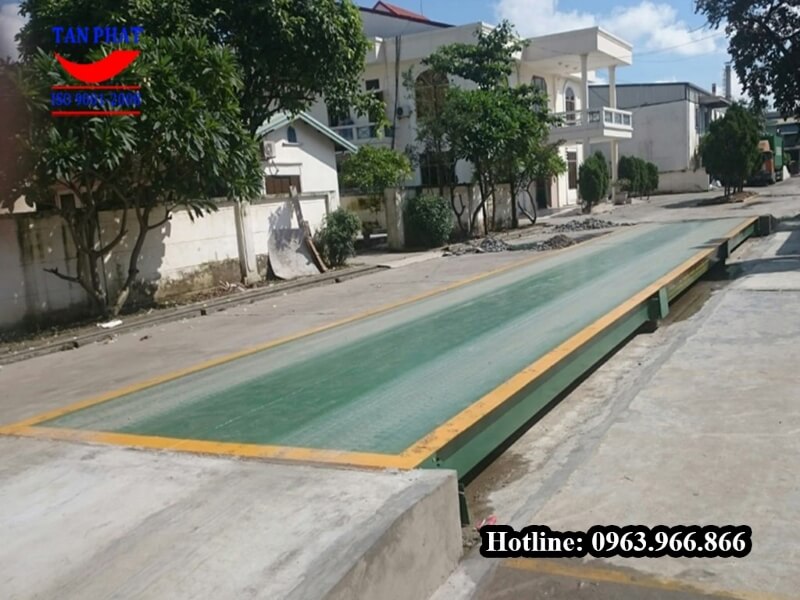 Cân ô tô điện tử lắp nổi 80 tấn Tân Phát bàn giao tại Dương Kinh, Hải Phòng