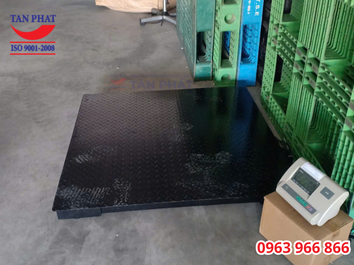 Cân sàn được sản xuất và lắp đặt theo quy trình chuyên nghiệp