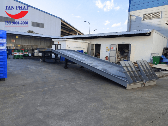 Cầu xe nâng 8 tấn, dài 13m do Tân Phát bàn giao hoàn thiện tại huyện Kim Bảng, tỉnh Hà Nam