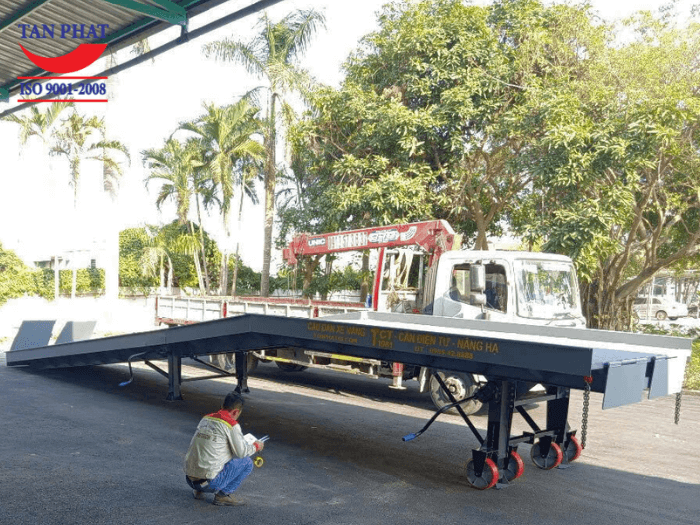Cầu dẫn xe nâng lên container tải trọng 10 tấn (10.000kg) bàn giao hoàn thiện tại TX.Mỹ Hào, tỉnh Hưng Yên