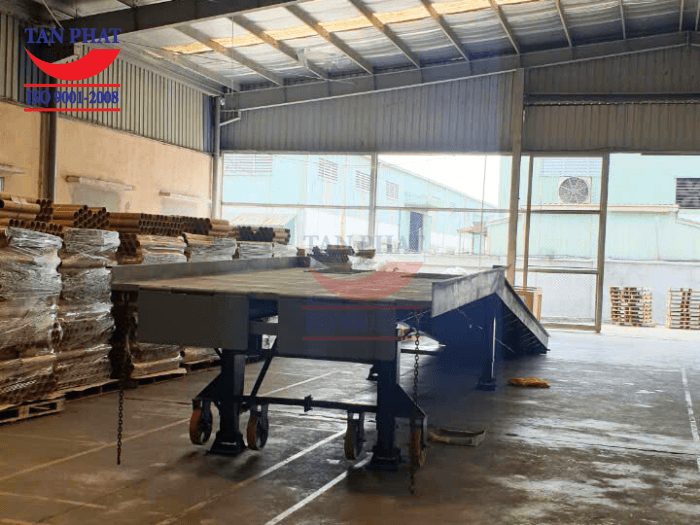 Cầu được thiết kế chắc chắn, kết cấu dầm U, I đúc đảm bảo độ bền, cho phép sử dụng lâu dài