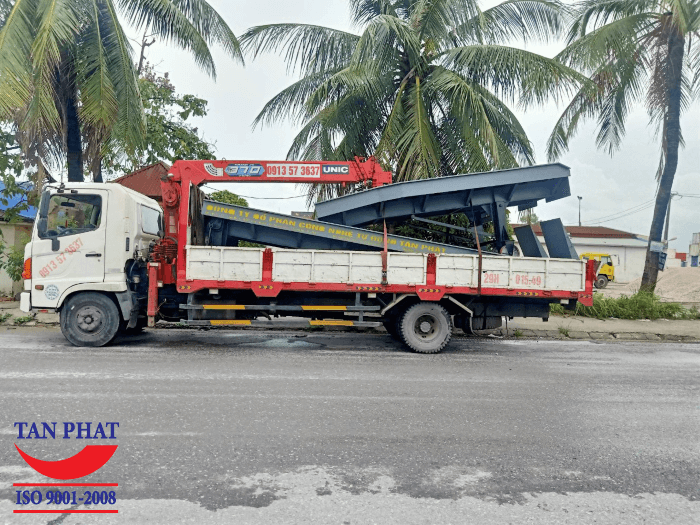 Tân Phát vận chuyển và bàn giao cầu về tận chân công trình của khách hàng
