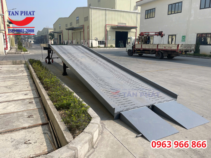 cầu lên cont 12 tấn tại hà nam