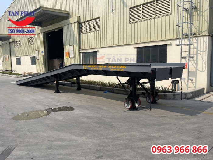 cầu lên cont 12 tấn tại hà nam