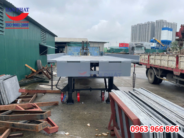 Cầu xe nâng lên container 10 tấn 13m tại Hoài Đức, Hà Nội