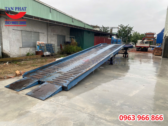 dịch vụ di chuyển cầu dẫn xe nâng