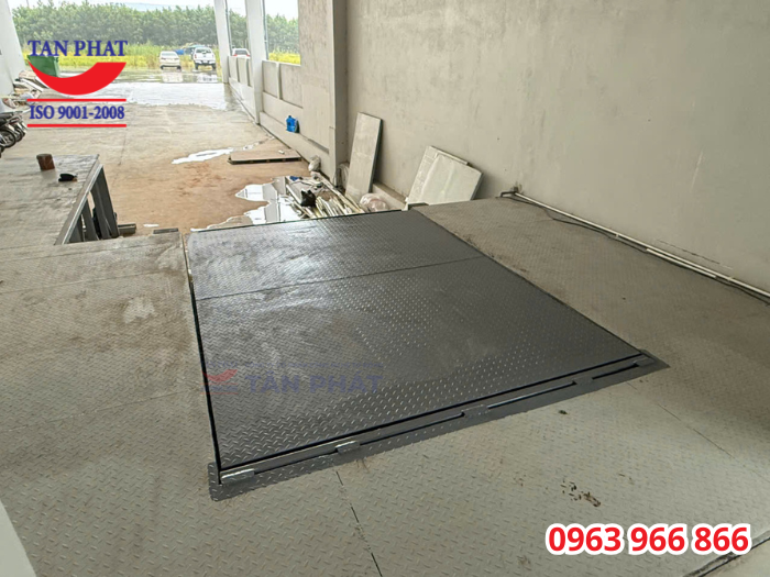 Dock Leveler 8 tấn lắp đặt hoàn thiện tại Ninh Bình