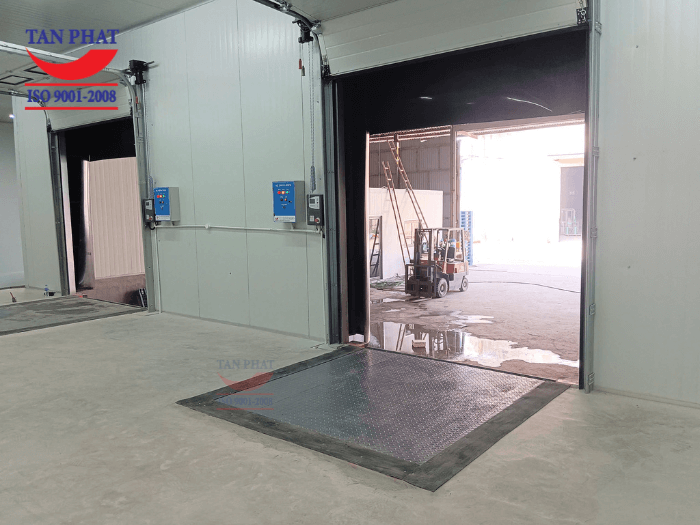 Bàn nâng hạ thủy lực tải trọng 6 tấn hoàn thiện, có thể đưa vào vận hành